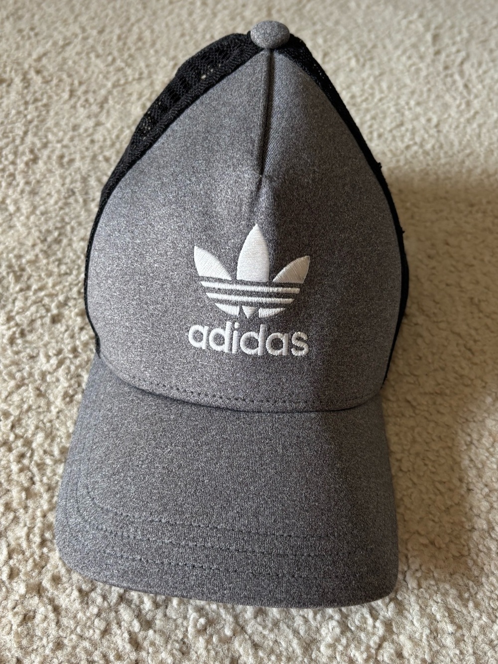 Adidas Originals Trefoil Trucker Hat Gray Black